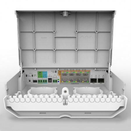 MikroTik CSS610-8P-2S+OUT (1)